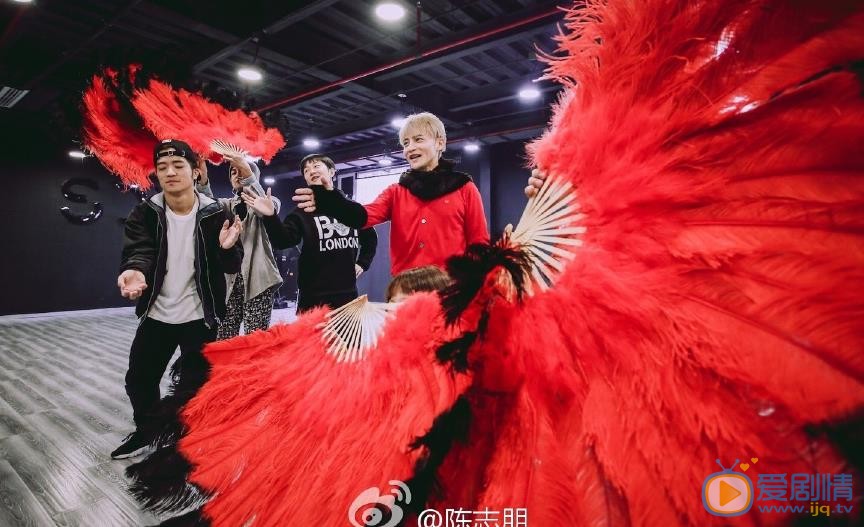 陈志朋节目排练照 陈志朋高清写真_陈志朋高清剧照