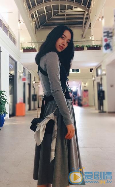 彭必瑶生活照 彭必瑶高清写真_彭必瑶高清剧照