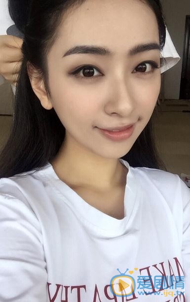 彭必瑶生活照 彭必瑶高清写真_彭必瑶高清剧照