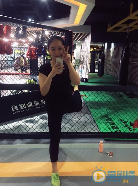 彭必瑶生活照 彭必瑶高清写真_彭必瑶高清剧照