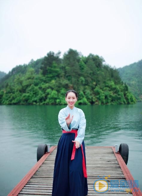 彭必瑶街拍写真 彭必瑶高清写真_彭必瑶高清剧照