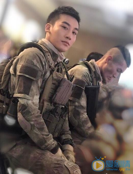 麦亨利《红海行动》剧照 麦亨利高清写真_麦亨利高清剧照