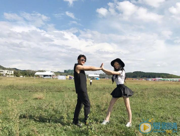邹市明和妻子合照写真 邹市明高清写真_邹市明高清剧照