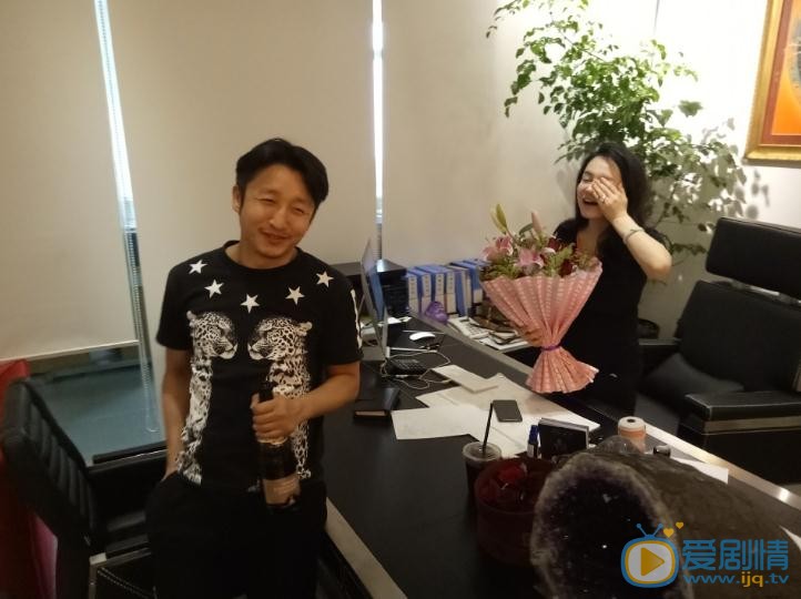 邹市明和妻子合照写真 邹市明高清写真_邹市明高清剧照