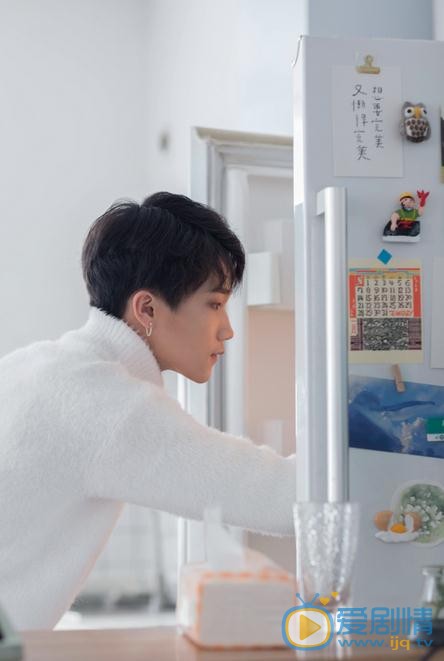 方泰贤白色写真 方泰贤高清写真_方泰贤高清剧照