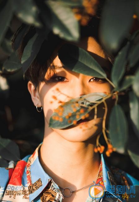 方泰贤花儿写真 方泰贤高清写真_方泰贤高清剧照