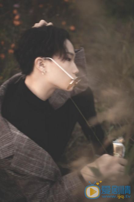 方泰贤花儿写真 方泰贤高清写真_方泰贤高清剧照