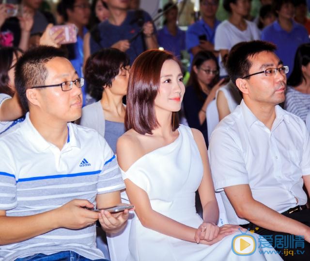 王智活动照 王智高清写真_王智高清剧照