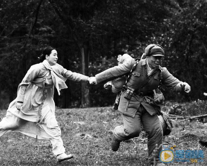 王智《三八线》剧照 王智高清写真_王智高清剧照