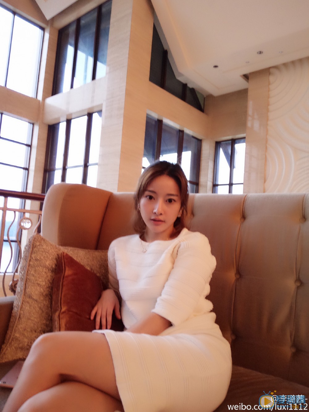 李璐茜微博配图写真 李璐茜生活照写真