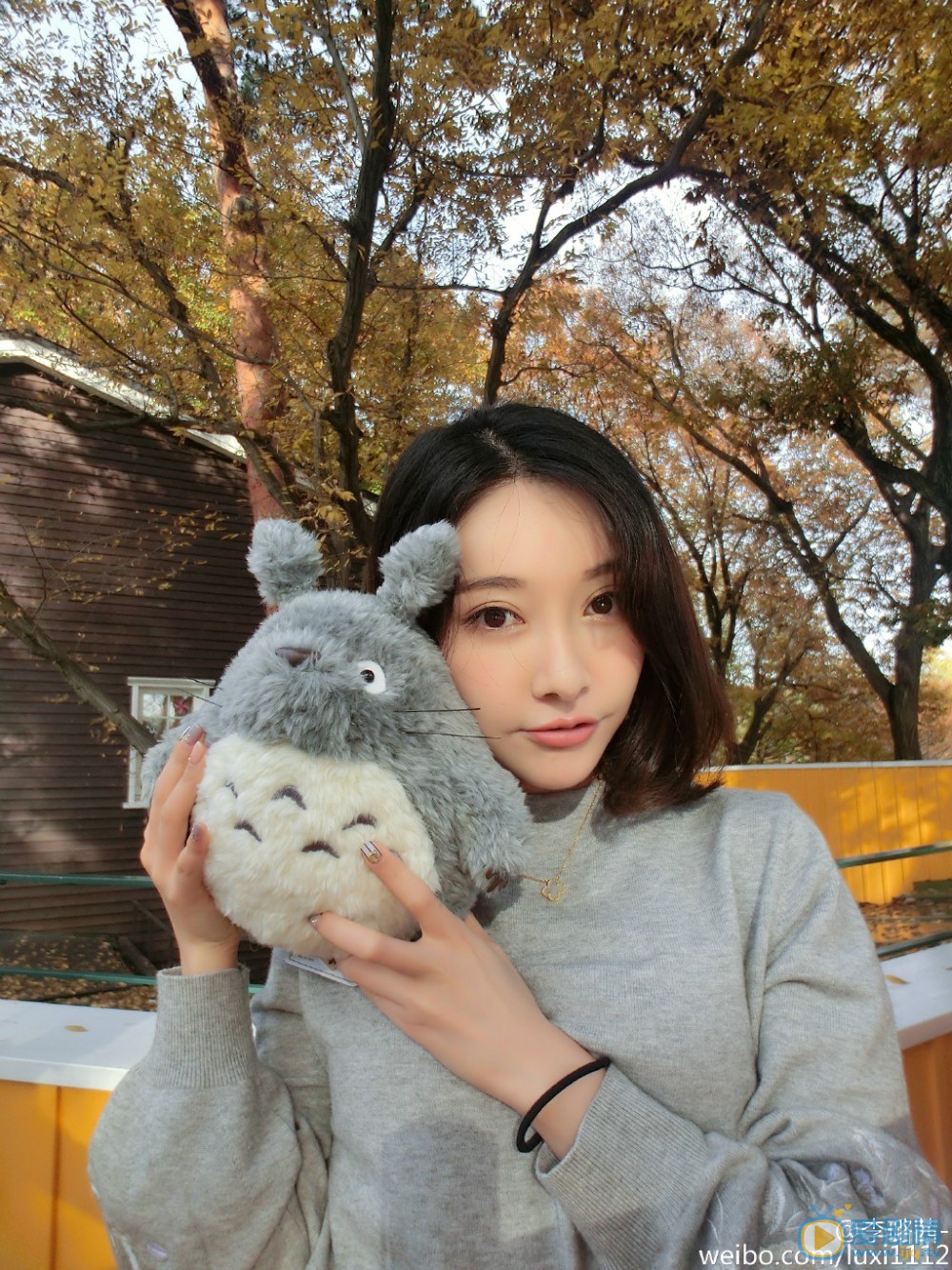 李璐茜俏丽写真 李璐茜高清写真_李璐茜高清剧照