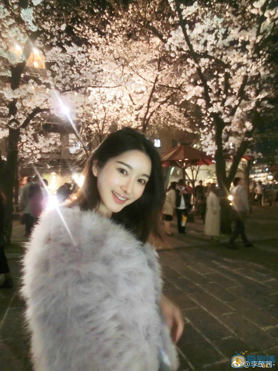 李璐茜街拍写真 李璐茜高清写真_李璐茜高清剧照