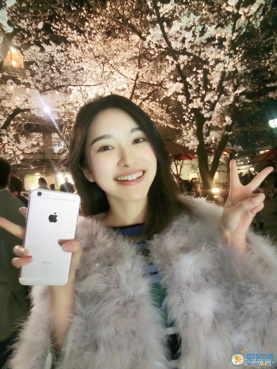 李璐茜街拍写真 李璐茜高清写真_李璐茜高清剧照