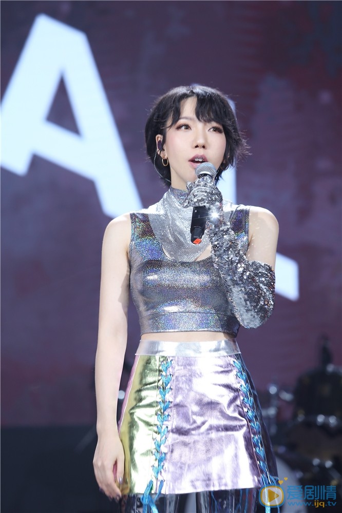 吴莫愁演唱会 吴莫愁高清写真_吴莫愁高清剧照