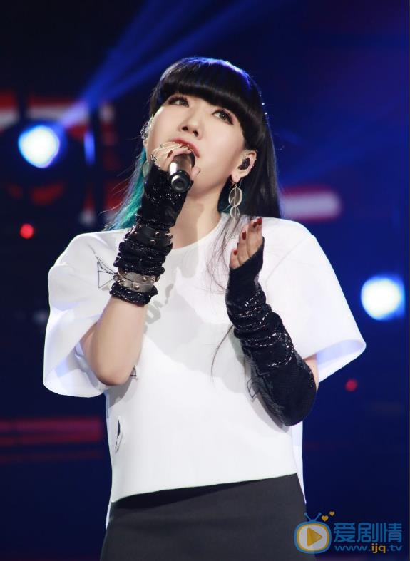 吴莫愁演唱会 吴莫愁高清写真_吴莫愁高清剧照