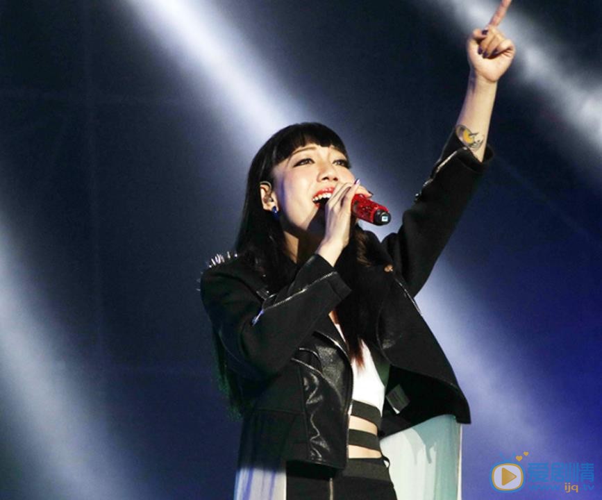 吴莫愁演唱会 吴莫愁高清写真_吴莫愁高清剧照