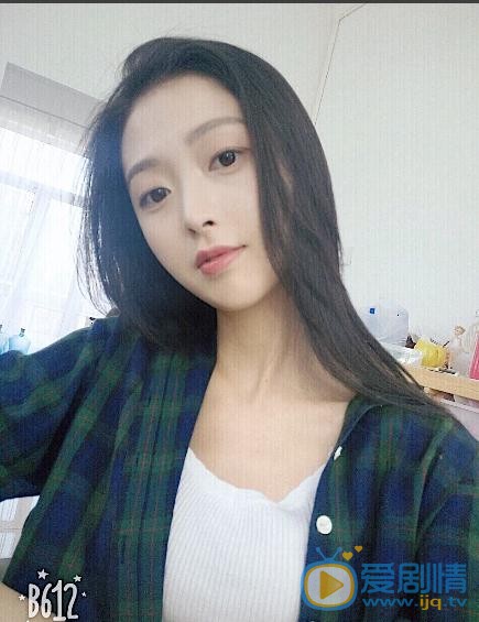 杨雁翎生活照写真 杨雁翎高清写真_杨雁翎高清剧照