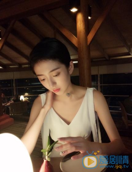 杨雁翎俏丽写真 杨雁翎高清写真_杨雁翎高清剧照