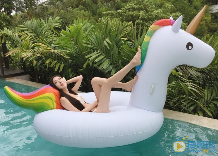 杨雁翎旅行写真 杨雁翎高清写真_杨雁翎高清剧照
