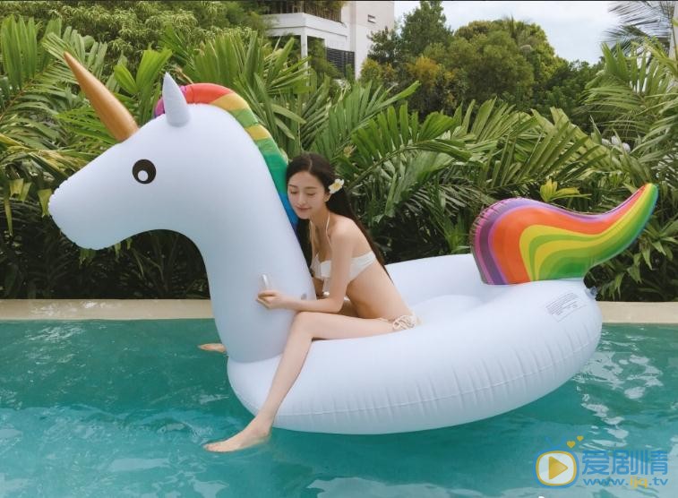 杨雁翎旅行写真 杨雁翎高清写真_杨雁翎高清剧照