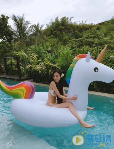 杨雁翎旅行写真 杨雁翎高清写真_杨雁翎高清剧照