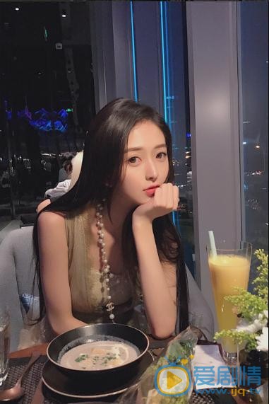 杨雁翎俏丽写真 杨雁翎高清写真_杨雁翎高清剧照