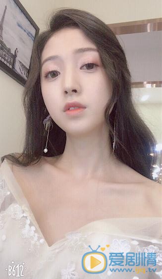 杨雁翎青春写真 杨雁翎高清写真_杨雁翎高清剧照