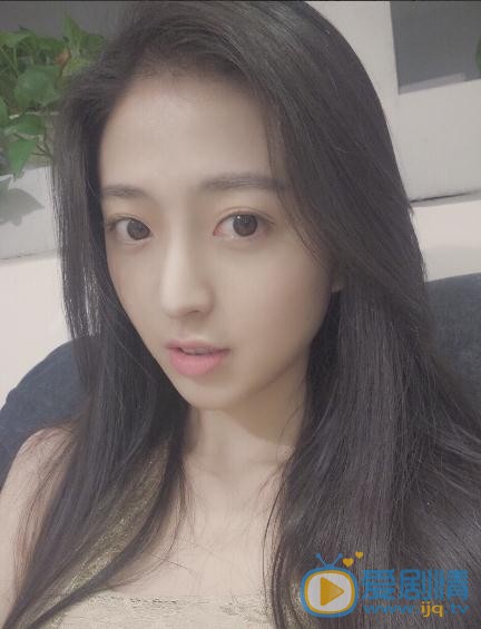 杨雁翎生活照写真 杨雁翎高清写真_杨雁翎高清剧照