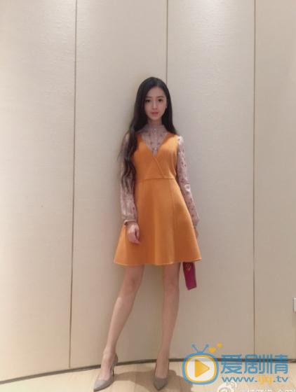 杨雁翎俏丽写真 杨雁翎高清写真_杨雁翎高清剧照