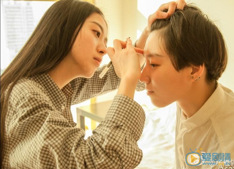 杨雁翎俏丽写真 杨雁翎高清写真_杨雁翎高清剧照