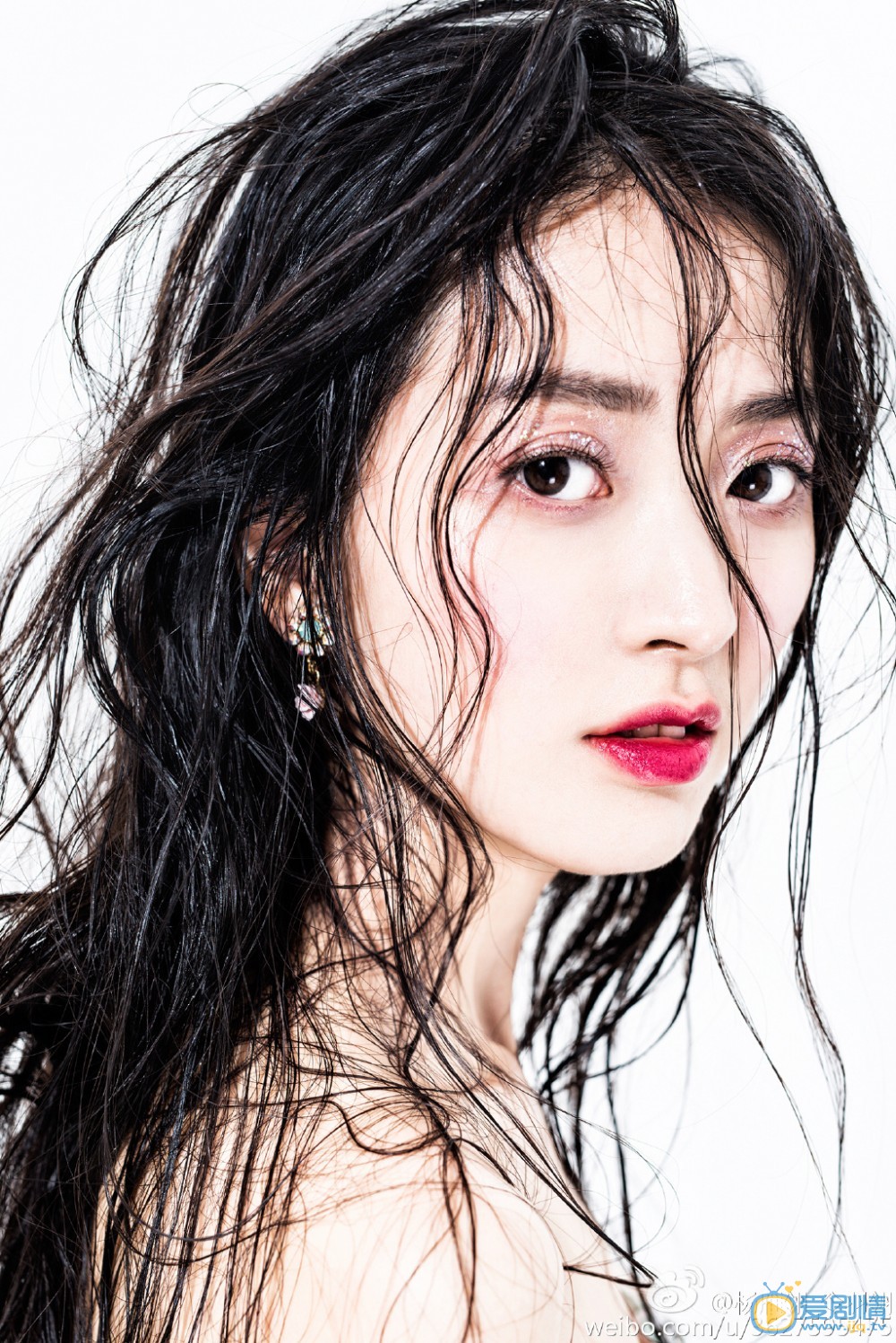 杨雁翎俏丽写真 杨雁翎高清写真_杨雁翎高清剧照