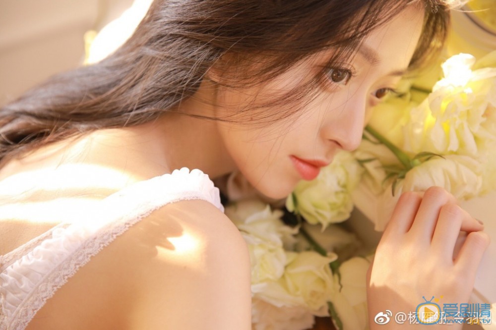 杨雁翎广告写真 杨雁翎高清写真_杨雁翎高清剧照
