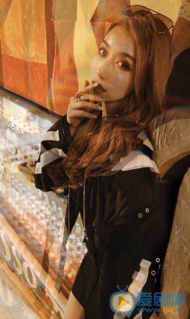 沈韵菲红发写真 沈韵菲高清写真_沈韵菲高清剧照