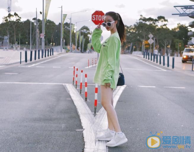 沈韵菲夏日街拍 沈韵菲高清写真_沈韵菲高清剧照