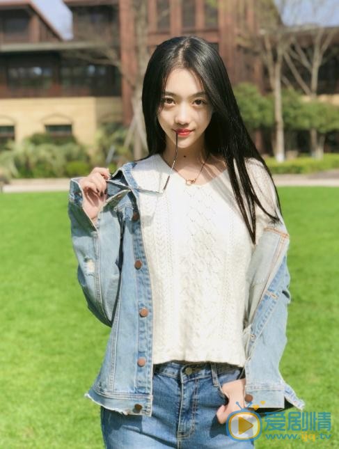 王倩街拍写真 王倩高清写真_王倩高清剧照