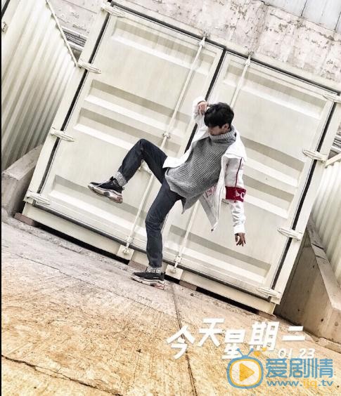 佘天翊生活照写真 佘天翊高清写真_佘天翊高清剧照