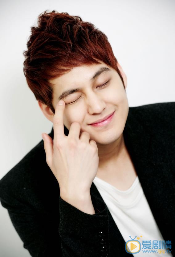 金范帅气大片 金范高清写真_金范高清剧照