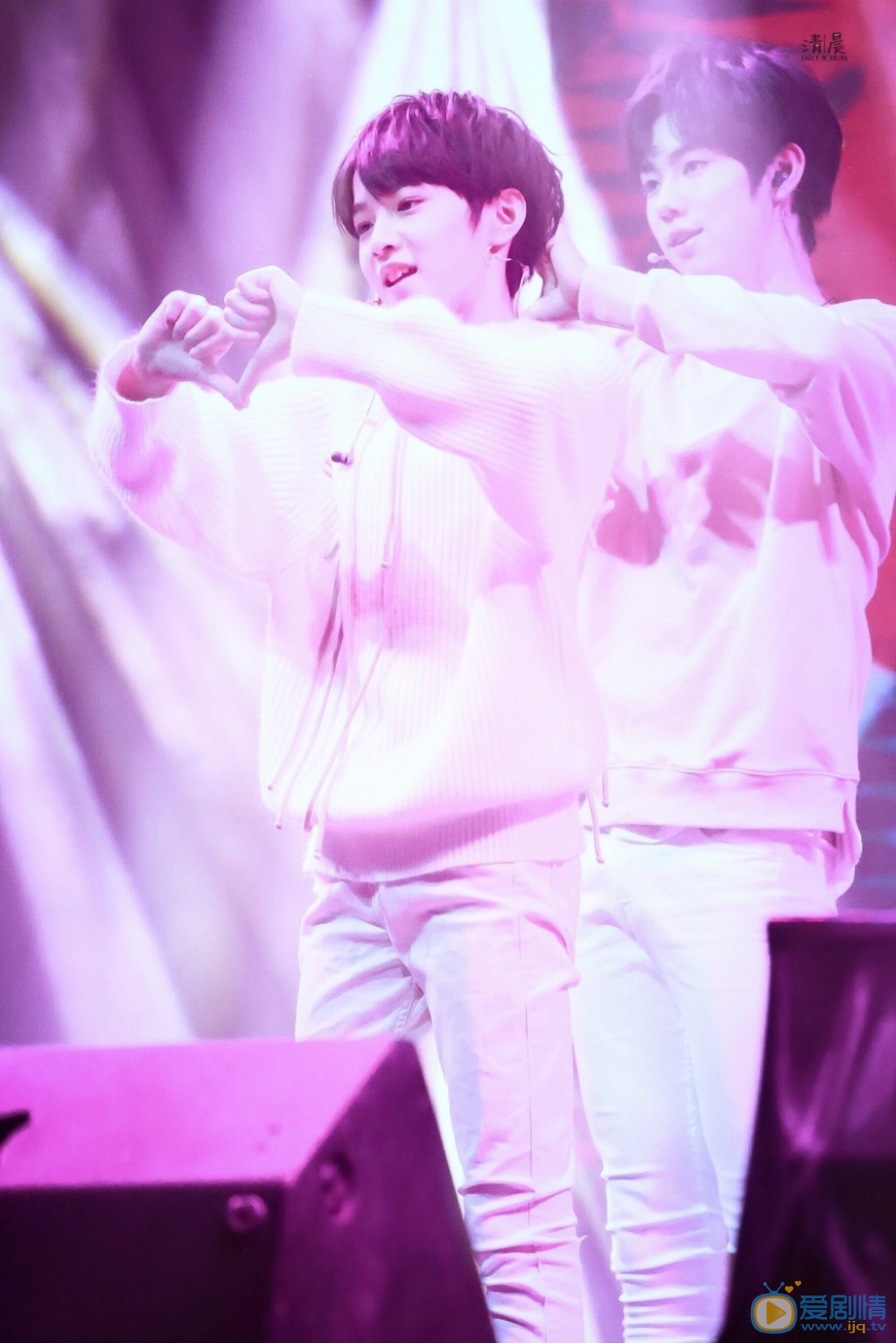 刘耀文演唱会写真 刘耀文高清写真_刘耀文高清剧照