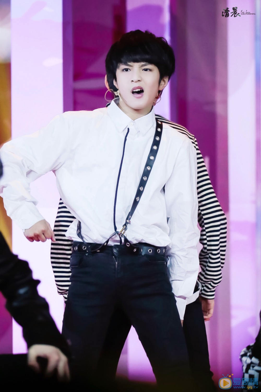 刘耀文演唱会写真 刘耀文高清写真_刘耀文高清剧照