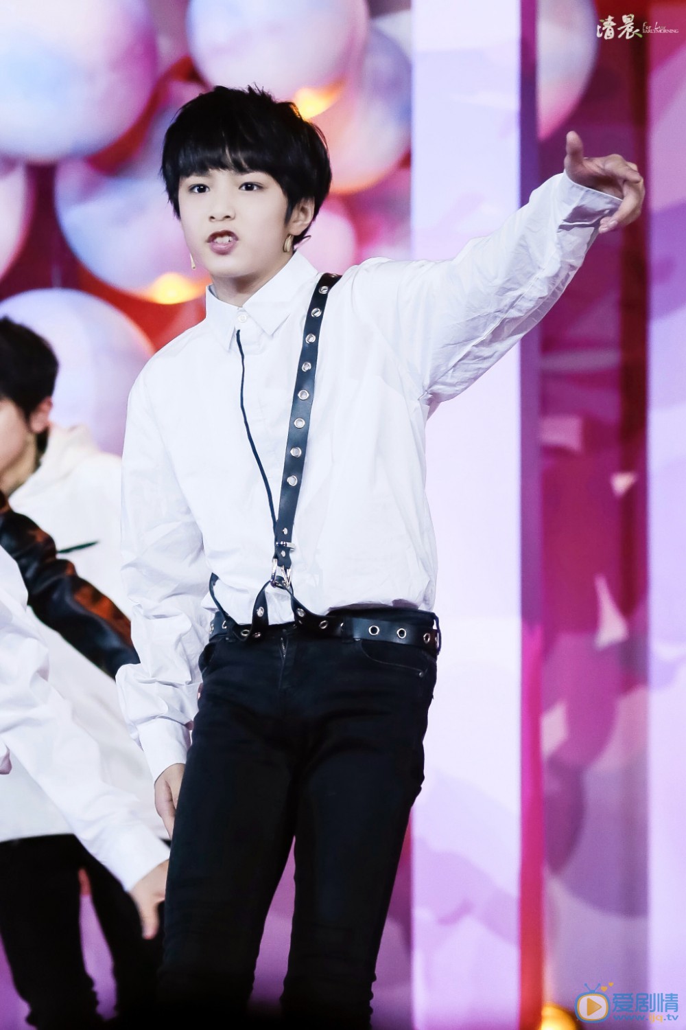 刘耀文演唱会写真 刘耀文高清写真_刘耀文高清剧照