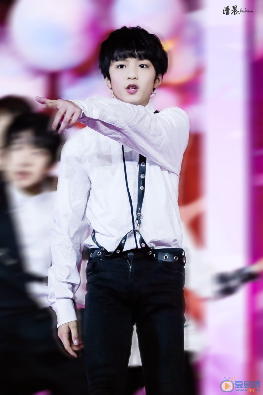 刘耀文演唱会写真 刘耀文高清写真_刘耀文高清剧照