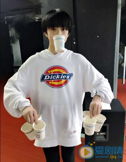 刘耀文生活照写真 刘耀文高清写真_刘耀文高清剧照