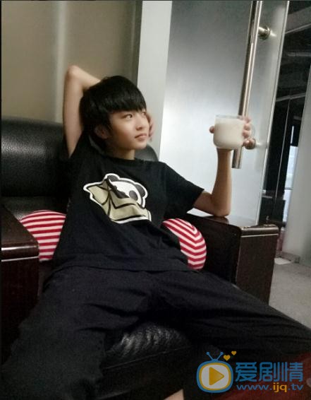 刘耀文自拍写真 刘耀文高清写真_刘耀文高清剧照