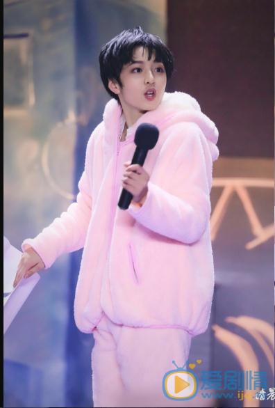 刘耀文参加活动写真 刘耀文高清写真_刘耀文高清剧照