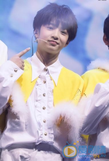 刘耀文可爱写真 刘耀文高清写真_刘耀文高清剧照