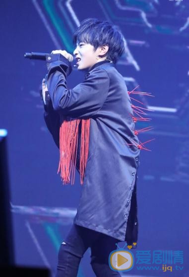 刘耀文可爱写真 刘耀文高清写真_刘耀文高清剧照