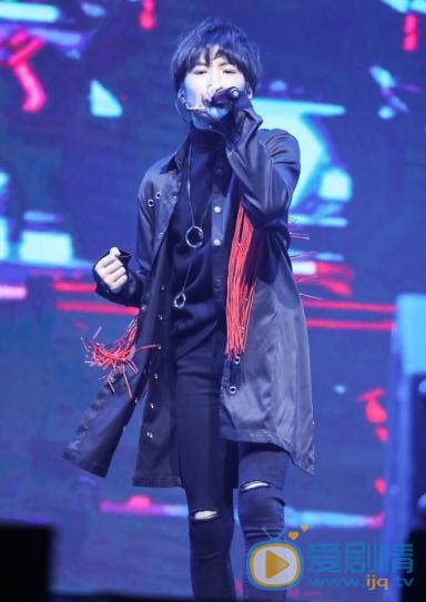 刘耀文可爱写真 刘耀文高清写真_刘耀文高清剧照