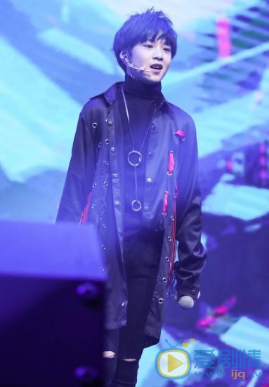 刘耀文可爱写真 刘耀文高清写真_刘耀文高清剧照