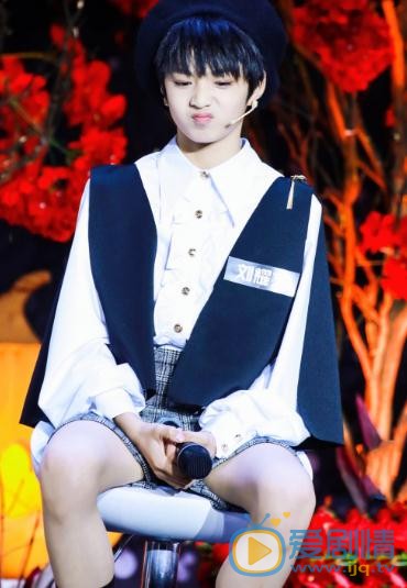 刘耀文可爱写真 刘耀文高清写真_刘耀文高清剧照