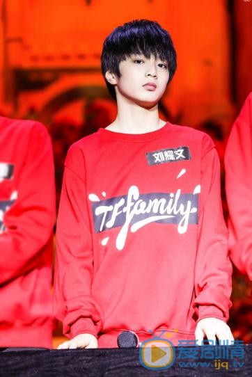 刘耀文可爱写真 刘耀文高清写真_刘耀文高清剧照